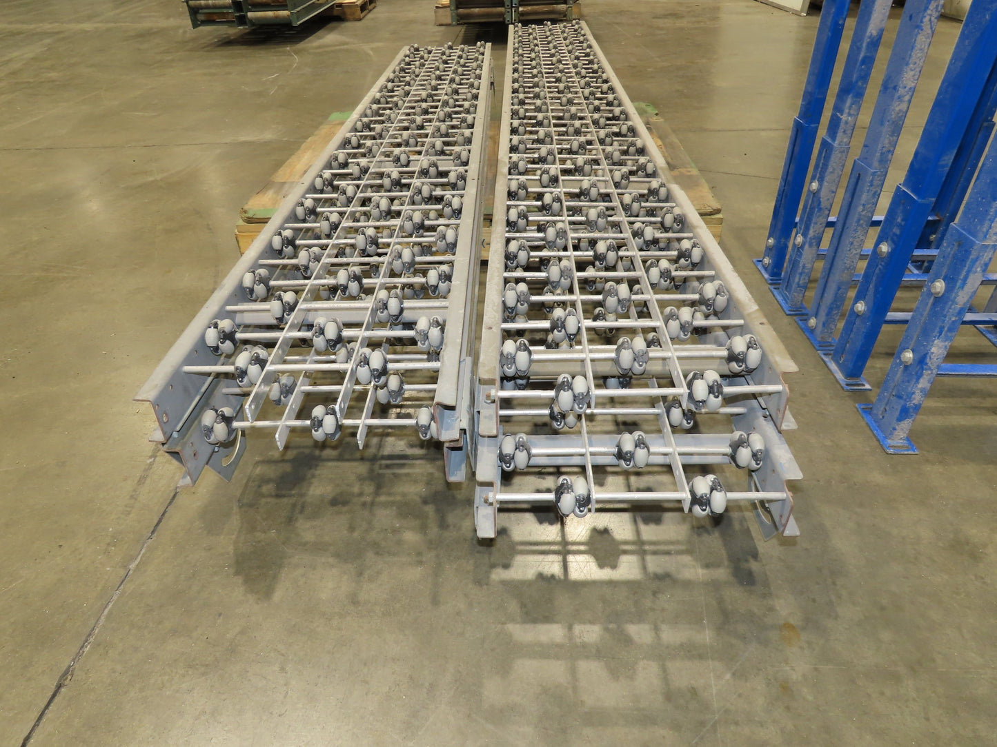 15"x 36' 5" Multi-Directional Roller Conveyor Interroll 2500 OmniWheel Roll-Flex