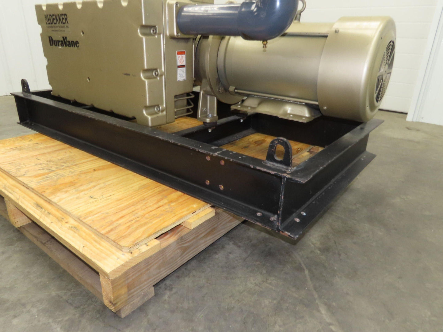 Dekker RVL300-HH-03 DuraVane Lubricated Rotary Vane Vacuum Pump 15Hp 300ACFM