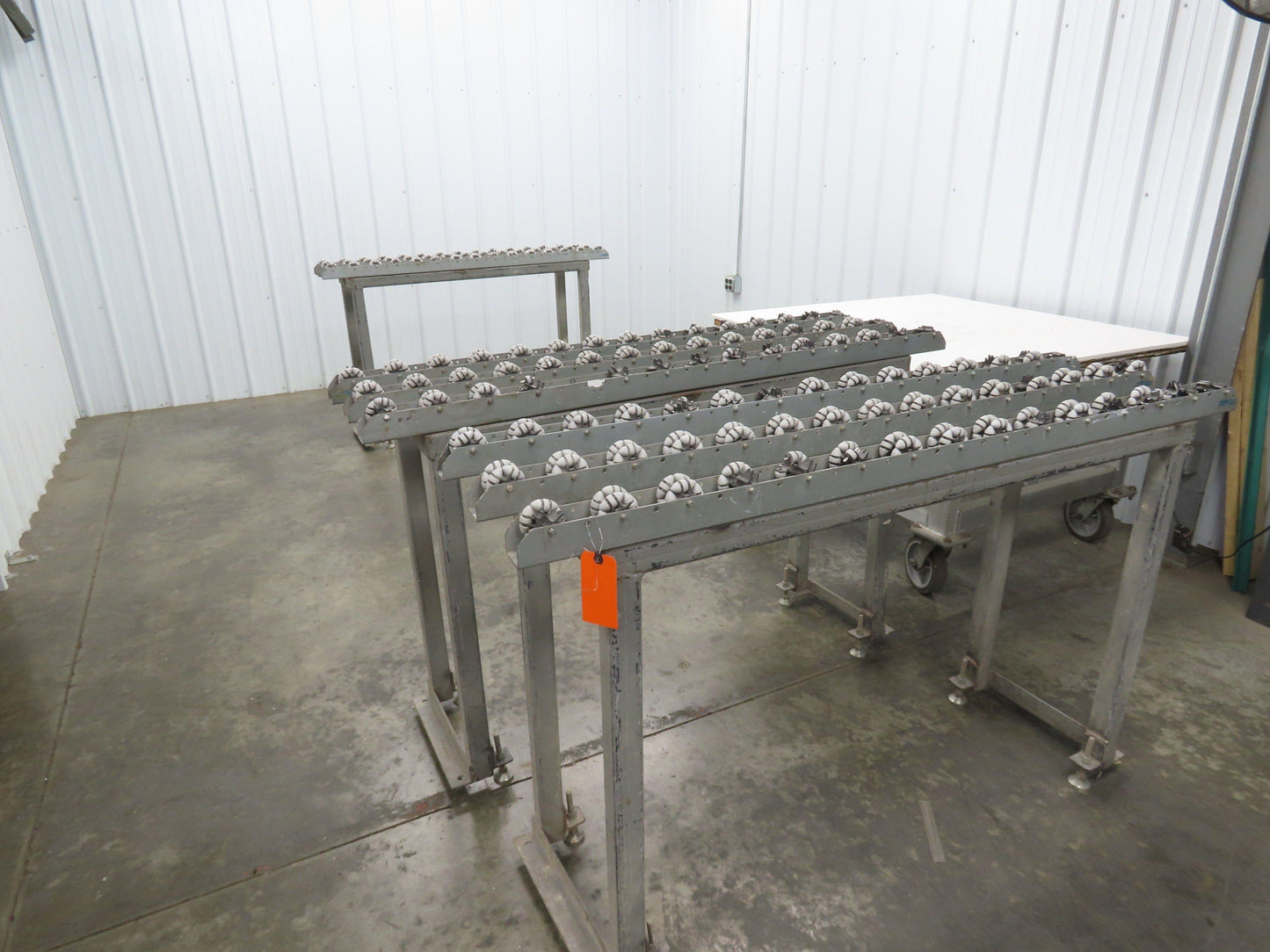Roll-Flex 16"x 5' Multi-Directional 3-Track Roller Conveyor Plastic Ergo-Roll