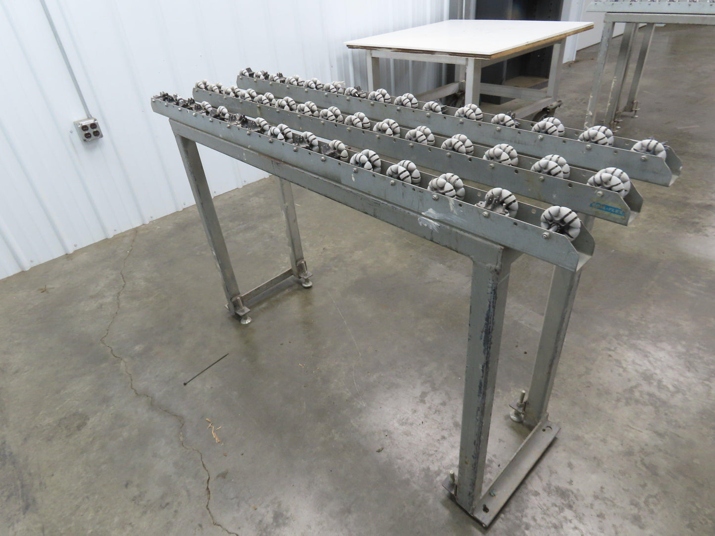 Roll-Flex 16"x 5' Multi-Directional 3-Track Roller Conveyor Plastic Ergo-Roll