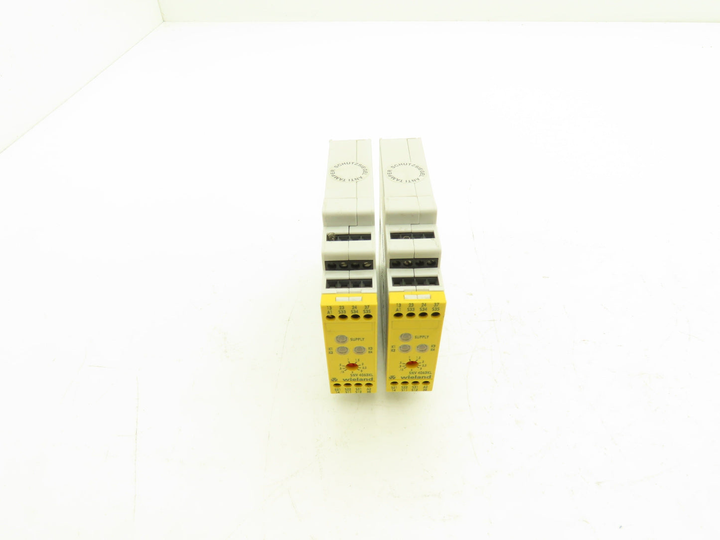 Wieland R1.188.0610.0 SNV 4063KL Safety Relay 24vDC Control Lot of 2