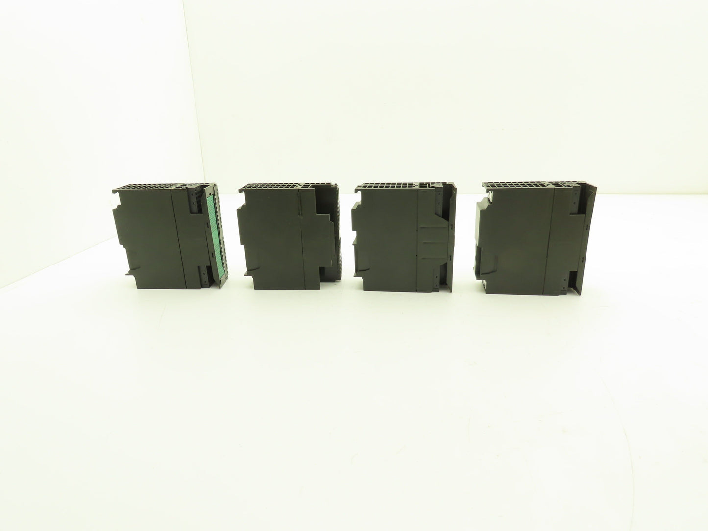 Vipa 321-1BL00 Digital Input Module 32x24vDC Lot of 4