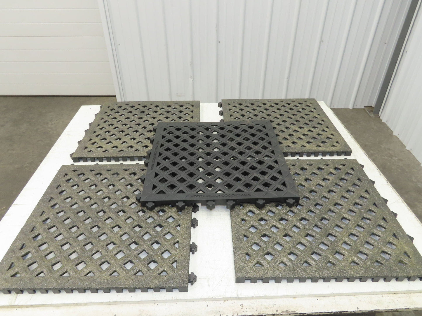 Anti Fatigue Anti Slip Modular Interlocking Drainage Tile 18"x18" Mixed Lot of 5