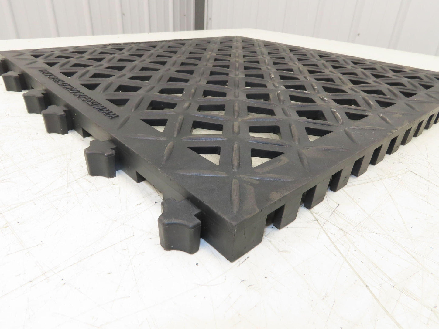 Anti Fatigue Anti Slip Modular Interlocking Drainage Tile 18"x18" Mixed Lot of 5