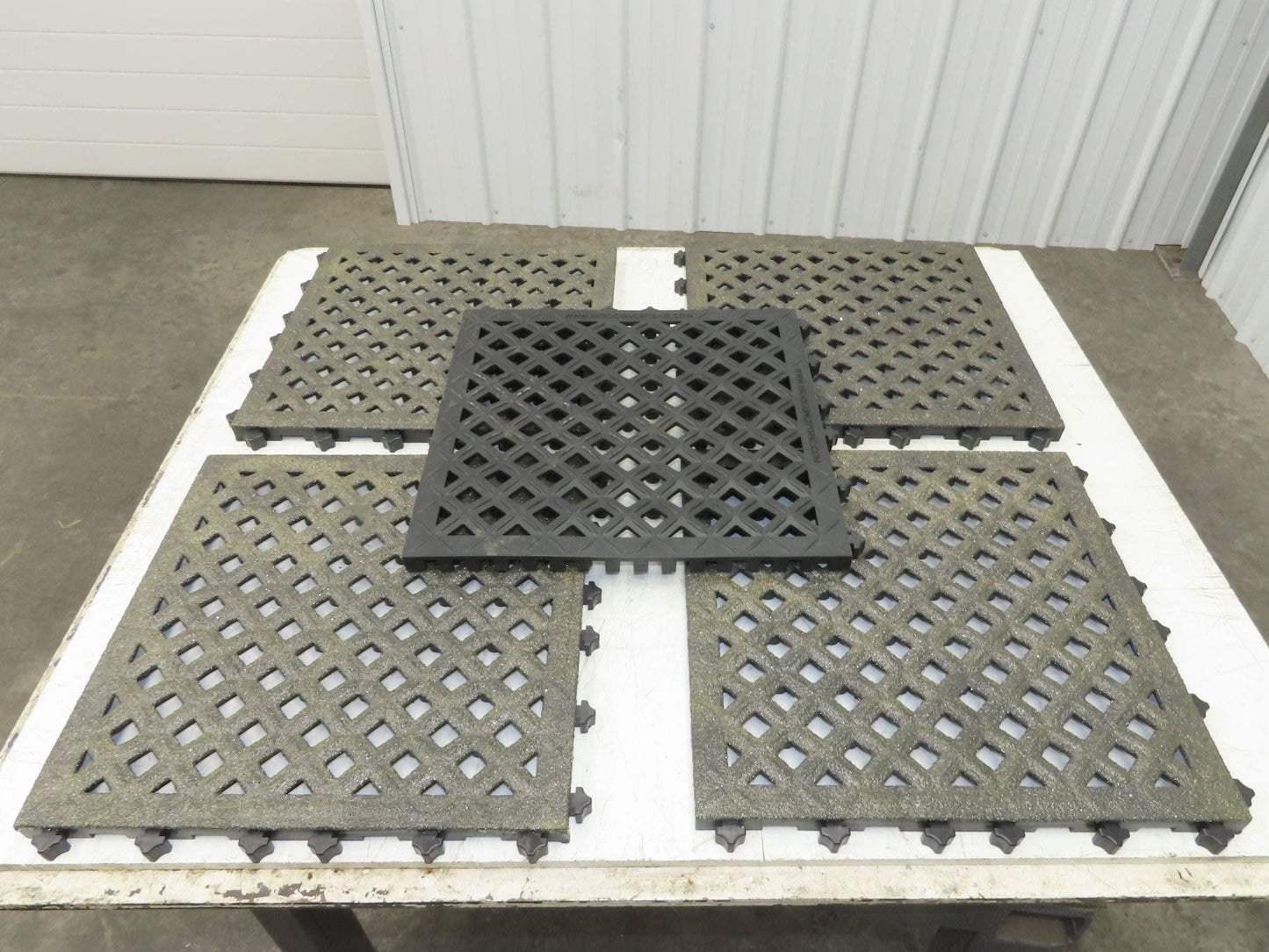 Anti Fatigue Anti Slip Modular Interlocking Drainage Tile 18"x18" Mixed Lot of 5