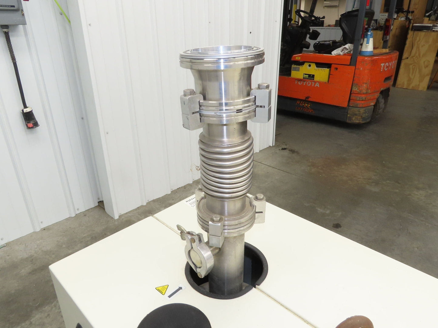 Leybold SP250 ScrewLine Dry Vacuum Pump 330m3/h 11.5kw 210/460V 3Ph Screw Type