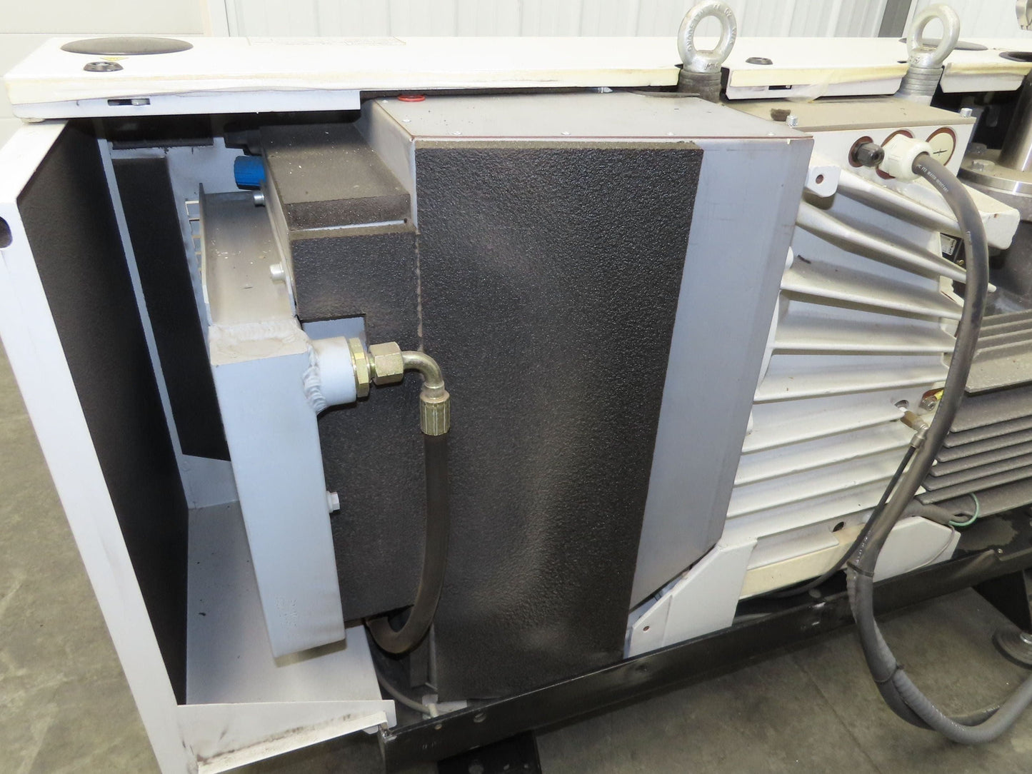 Leybold SP250 ScrewLine Dry Vacuum Pump 330m3/h 11.5kw 210/460V 3Ph Screw Type