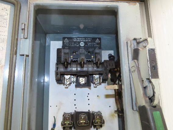 Allen-Bradley 512-AACD-24R Combination Starter NEMA Size 0 Fusible 5HP 600V 3PH