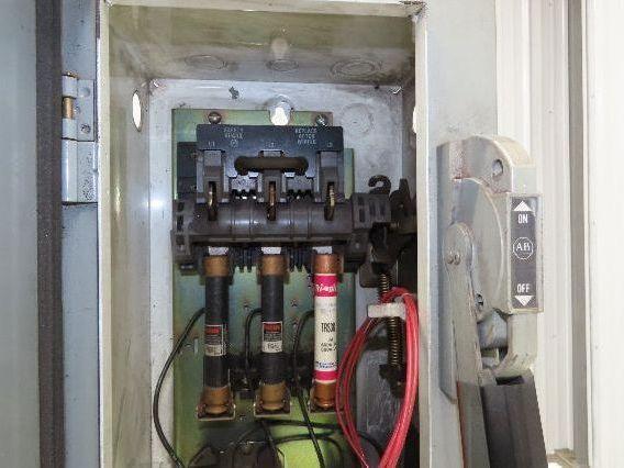 Allen-Bradley 512-AAB-24R Combination Starter NEMA Size 0 Fusible 600V 3PH