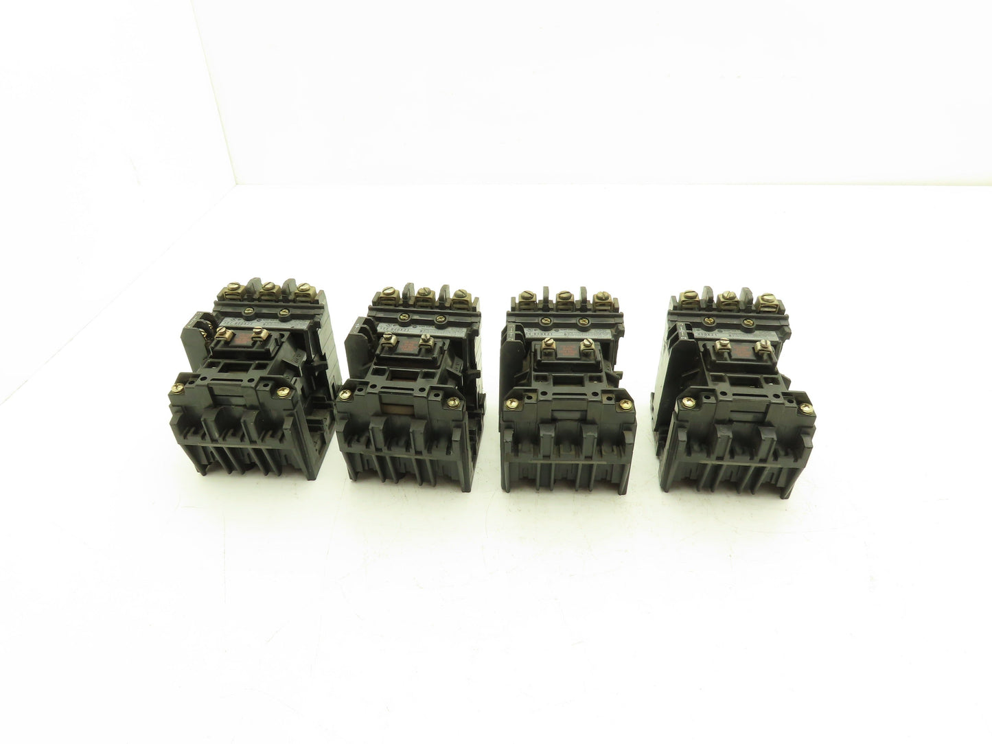 Allen Bradley 500-B0DX21 Motor Starter Series B 10Hp 27A 3P 120V Coil Lot of 4