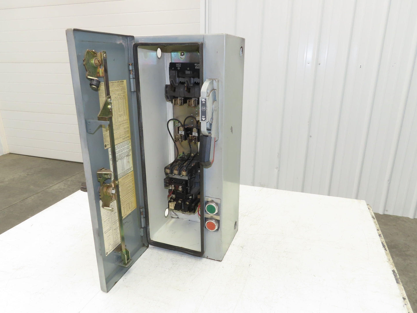 Allen Bradley 512-AJB-6-24 Combination Motor Starter 600V 3Ph