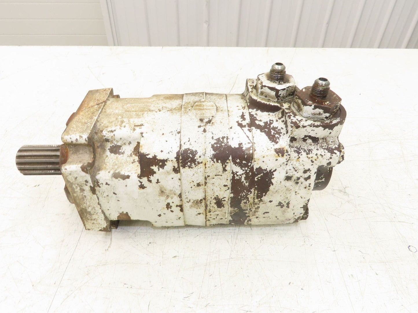 Char-Lynn 109-1117-006 4000 Series Hydraulic Motor 12.54 cu. in. Displacement
