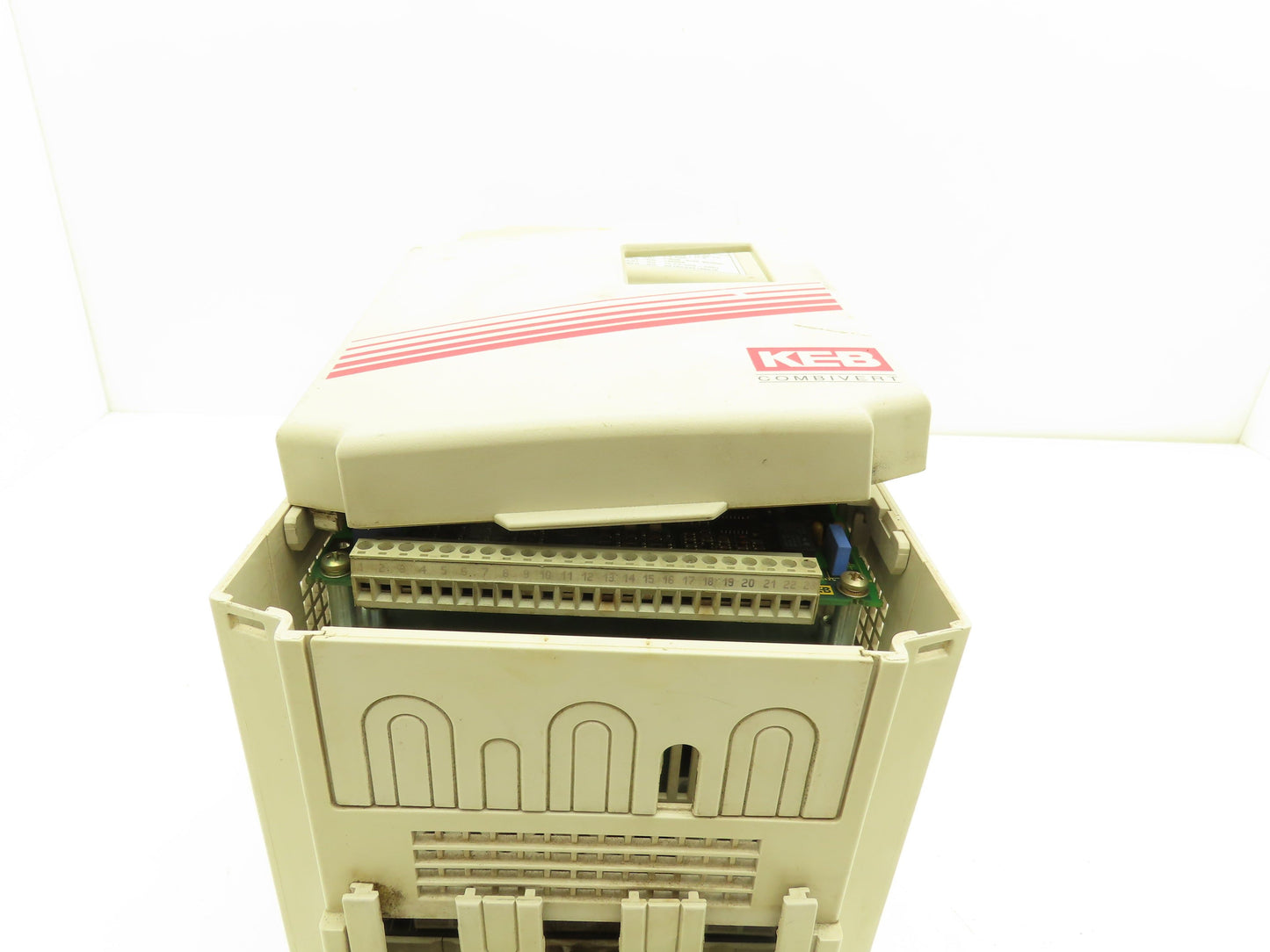 KEB 13.F4.C0G-4G01 Combivert AC Inverter Drive VFD 3Ph 8.3kVA 7.5Hp 1600Hz 480v