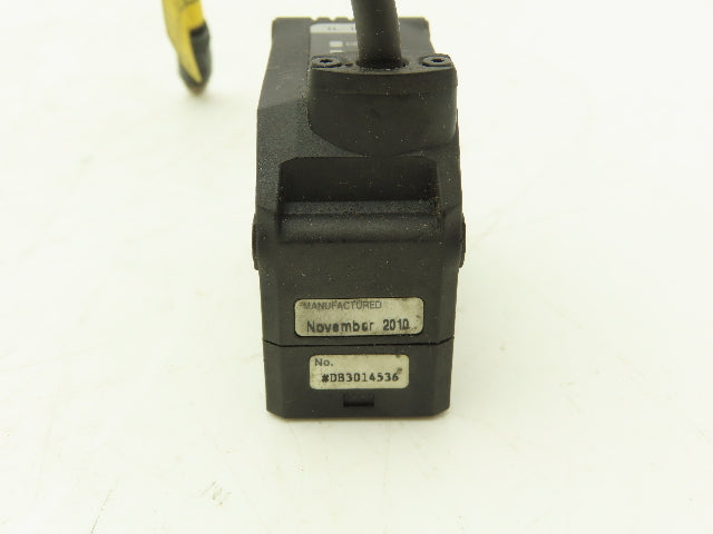 Keyence IL-100 Multi-Function Laser Analog Sensor 560uW 655nm 10.5-2190us