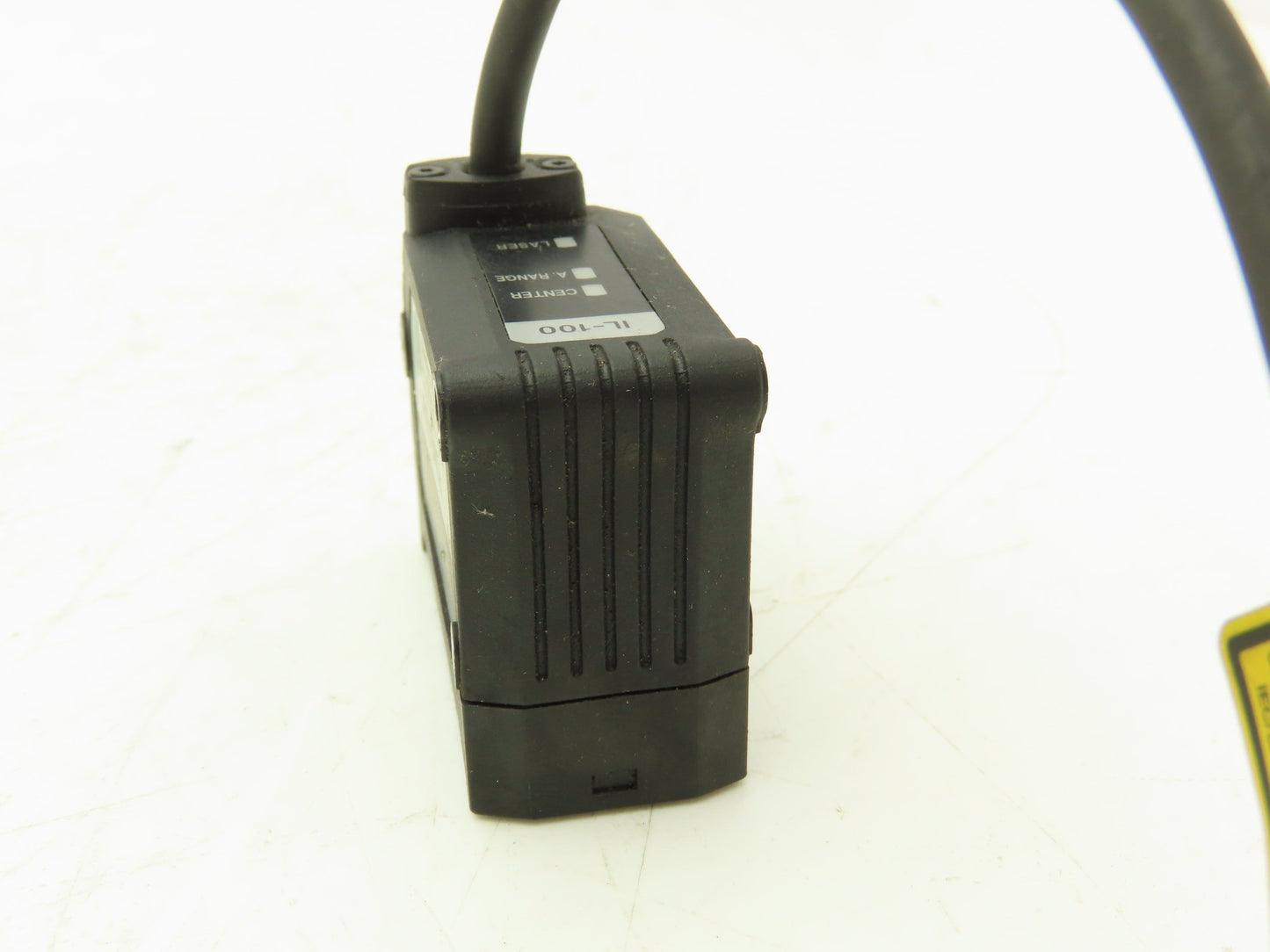 Keyence IL-100 Multi-Function Laser Analog Sensor 560uW 655nm 10.5-2190us