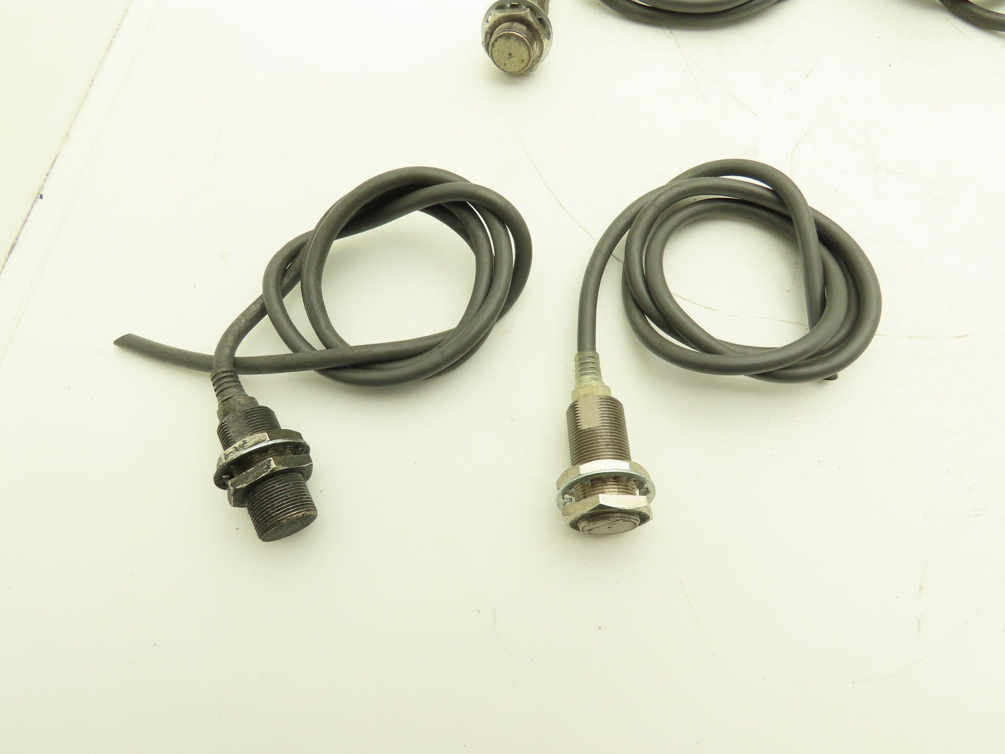 Omron E2E-X7D1-N Proximity Sensor Lot of 25