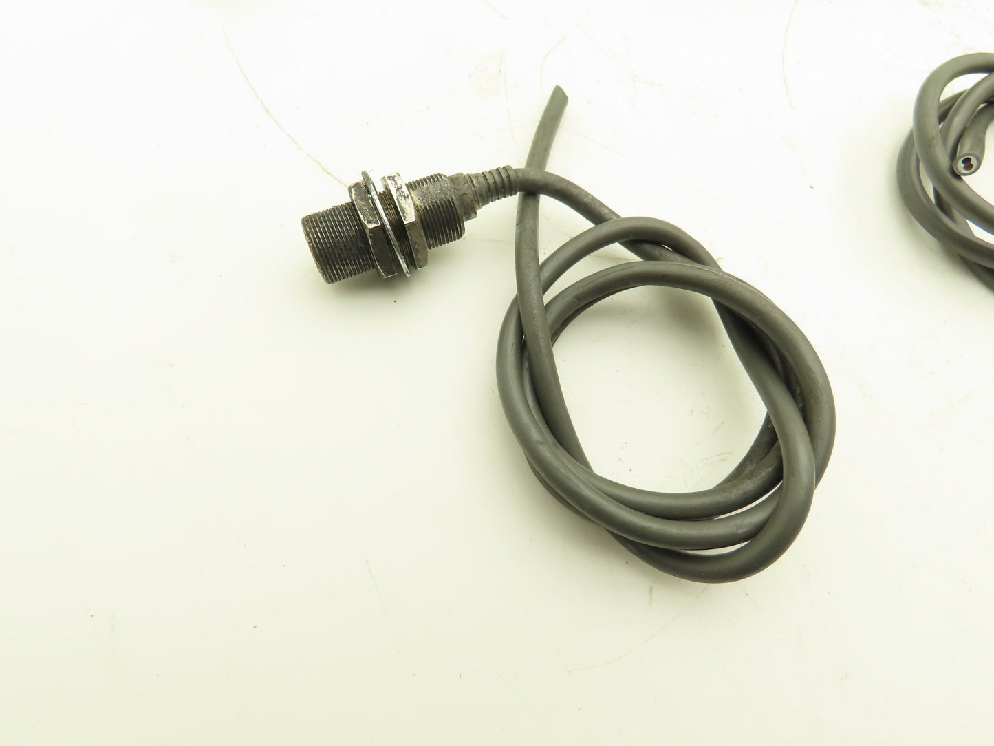 Omron E2E-X7D1-N Proximity Sensor Lot of 25