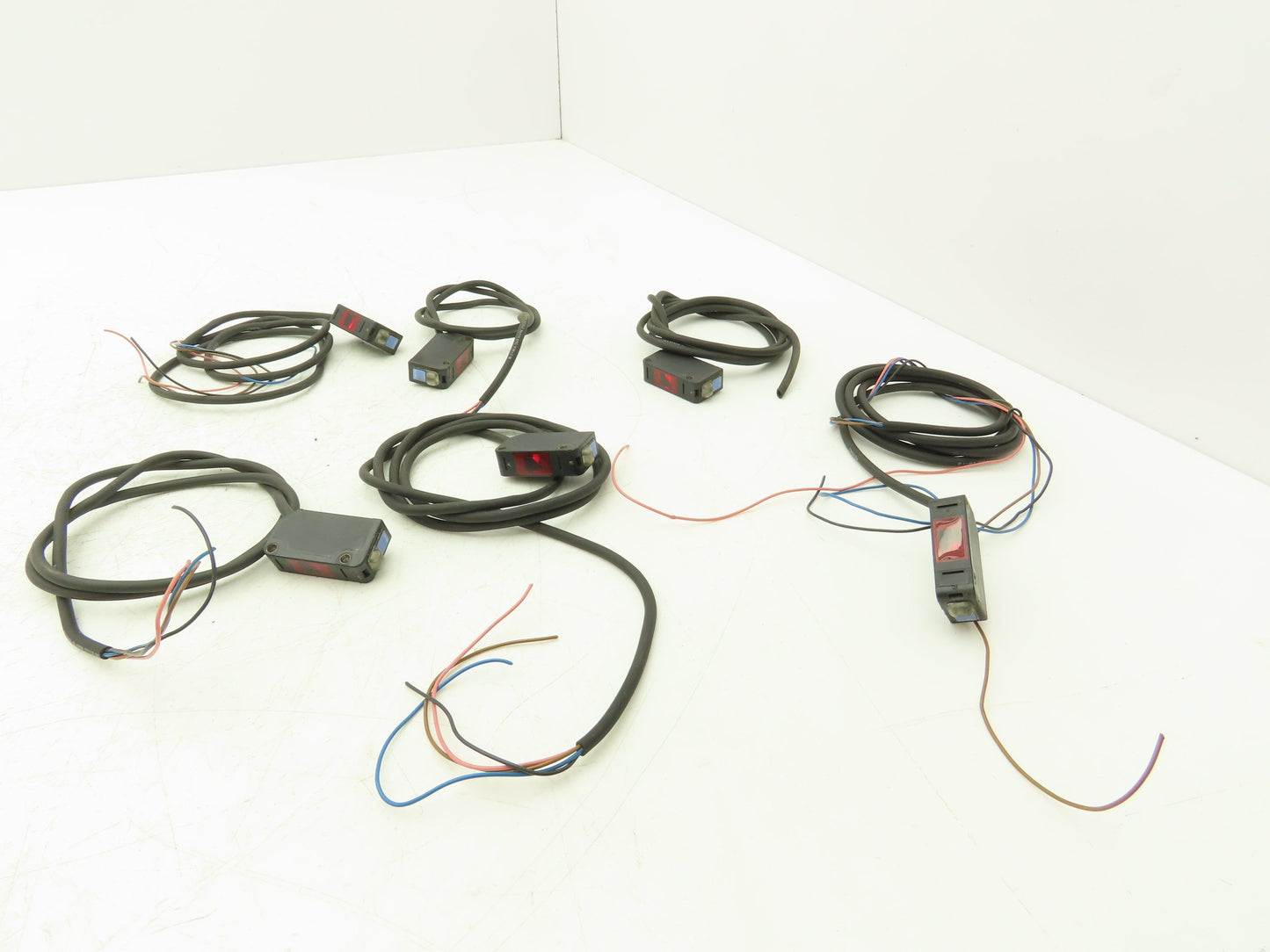 Keyence PZ-M51 Photoelectric Sensor Receiver 12-24vDC Lot of 6