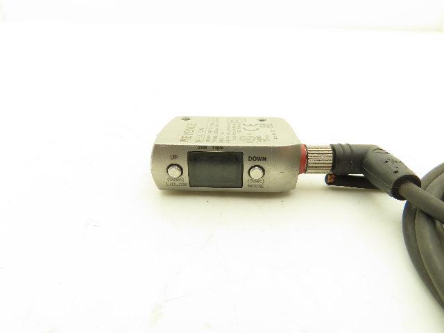 Keyence LR-ZB250CN Photoelectric Proximity Laser Sensor M8 Connector