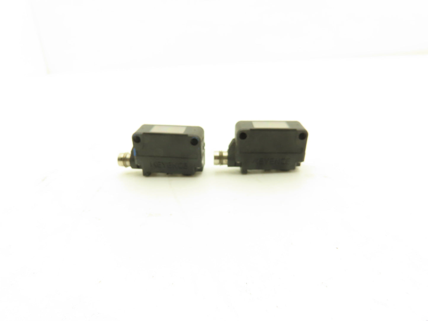 Keyence PZ-G41CN Photoelectric Sensor 10-30vDC Lot of 2