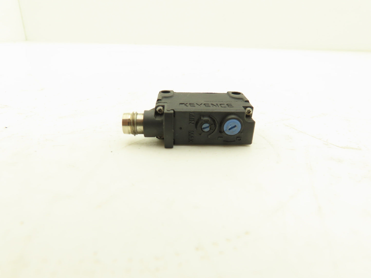 Keyence PZ-G101CN Photoelectric Sensor 10-30vDC