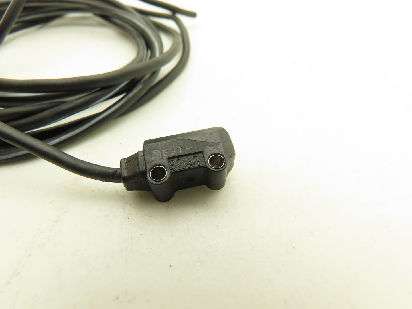 Omron E3T-ST12R Ultracompact Photoelectric Sensor Amplifier Through-Beam 1m NPN