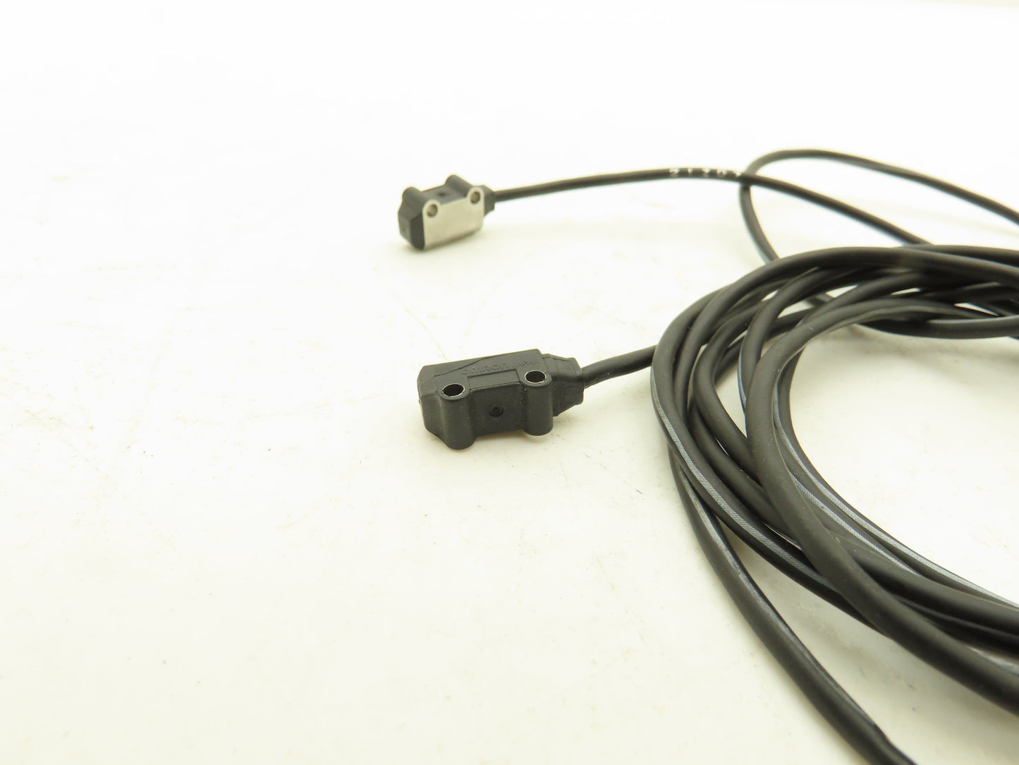 Omron E3T-ST12R Ultracompact Photoelectric Sensor Amplifier Through-Beam 1m NPN