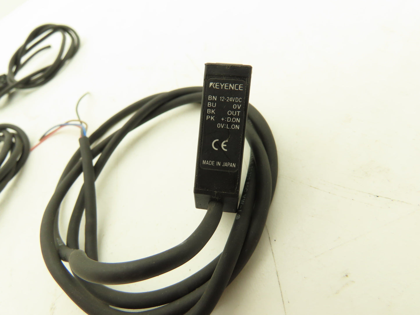 Keyence PZ-M61 Photoelectric Sensor 12-24vDC NPN Lot of 6