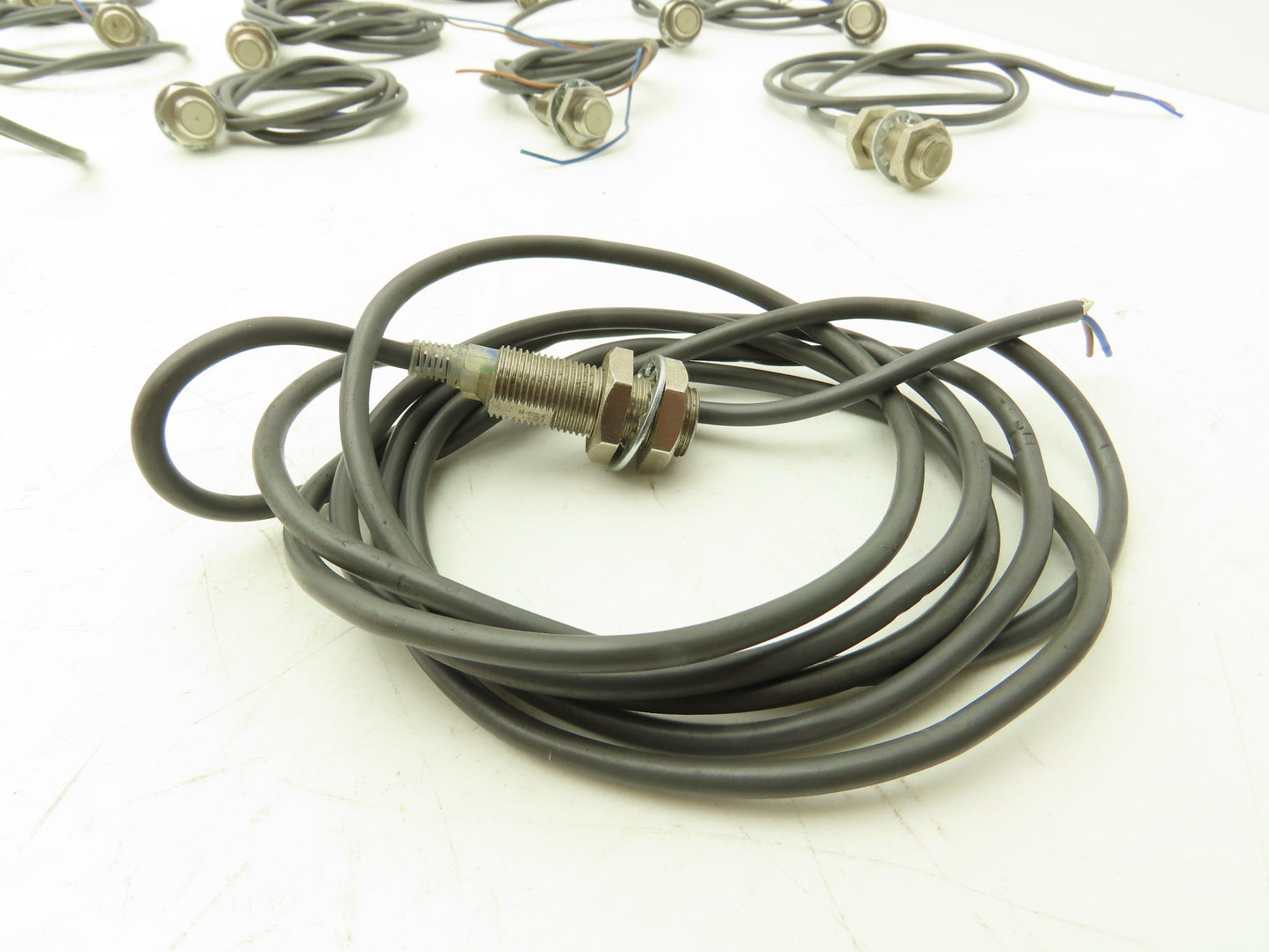 Omron E2E-X3D2-N Proximity Sensor 12-24vDC NC Lot of 15