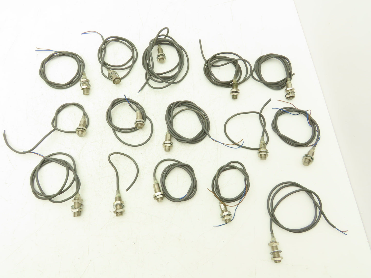 Omron E2E-X3D2-N Proximity Sensor 12-24vDC NC Lot of 15