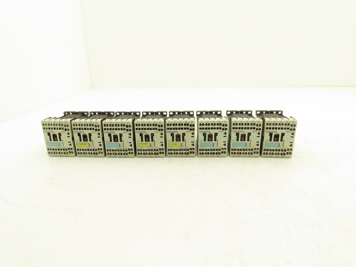 Siemens 3RT1016-2BB41 Motor Starter Contactor 3-Pole 1NO 22A 7.5Hp Lot of 18