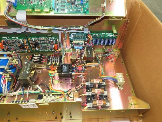 Allen Bradley 1334-ROB VFD Adjustable Frequency Drive 25Hp 460V 35A 3 Phase