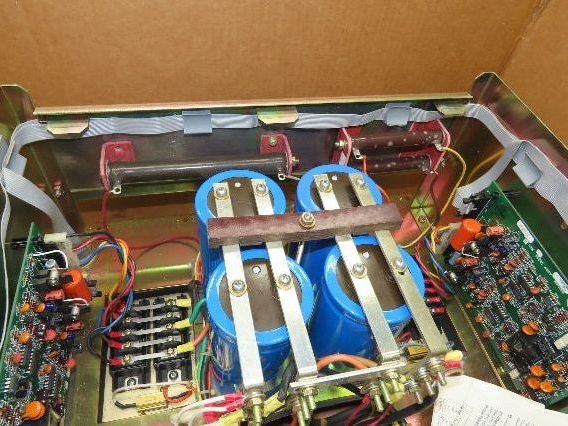 Allen Bradley 1334-ROB VFD Adjustable Frequency Drive 25Hp 460V 35A 3 Phase