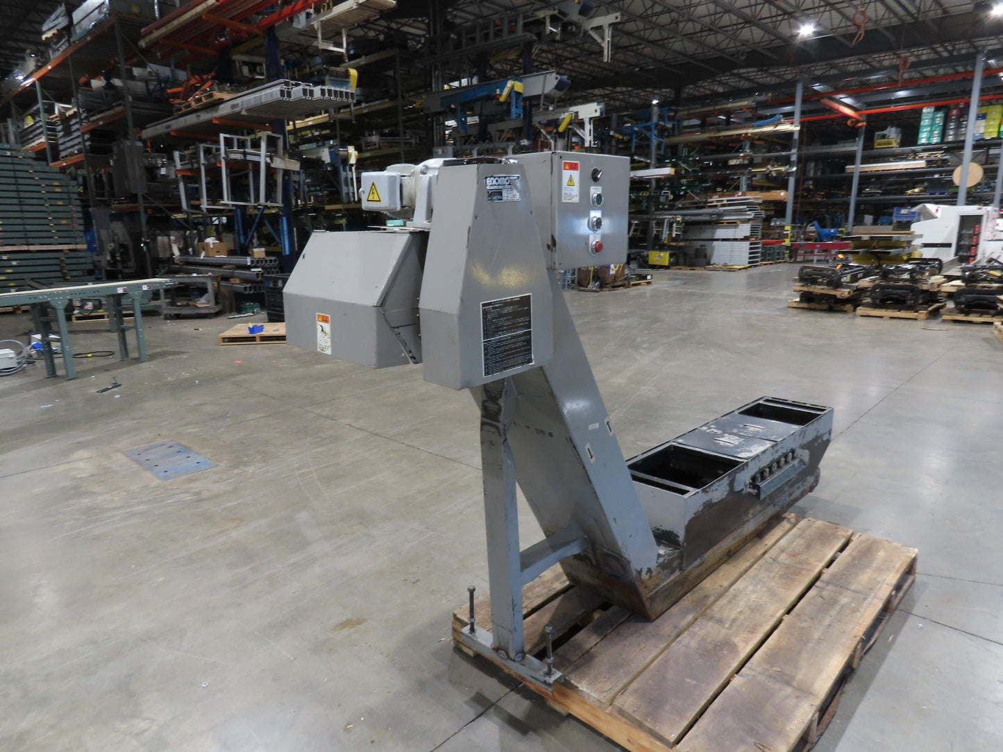 Enomoto CNC Chip Conveyor 16"x 67" Infeed 52-56" Discharge 220V 3PH