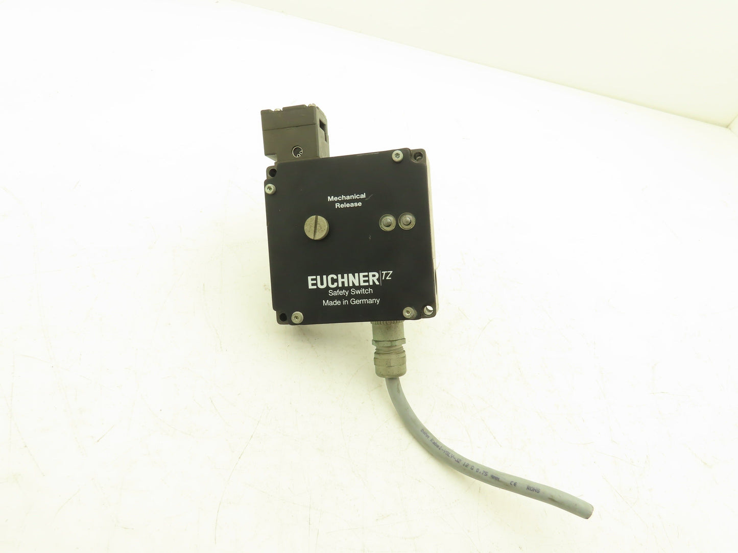 Euchner T21LE024MVAB-C1828 Safety/Guard/Emergency Stop Switch