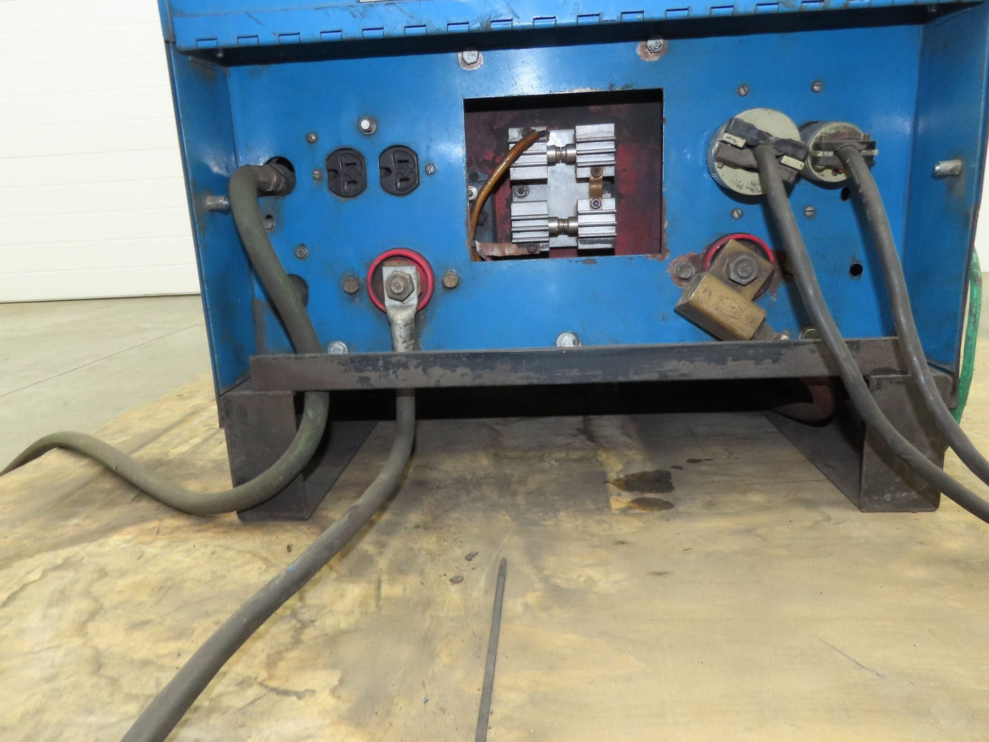 Miller DIALARC HF Tig Welder Power Source 250Amp AC Footpedal 1Ph 230V