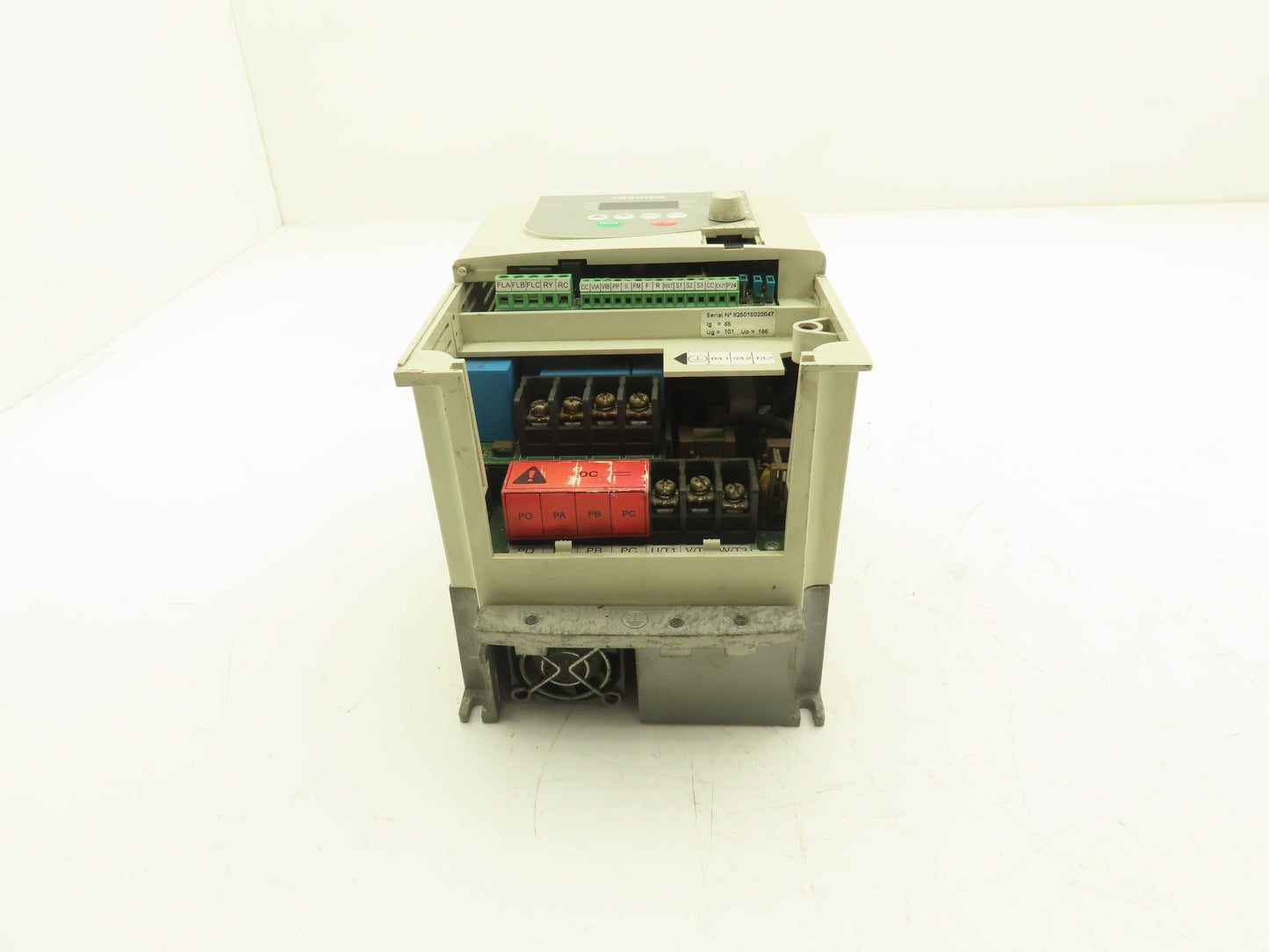 Toshiba VFS9-4015PL-WN(1) VFD 0.5/400Hz 2Hp 380/500v 4.1A 3Ph In