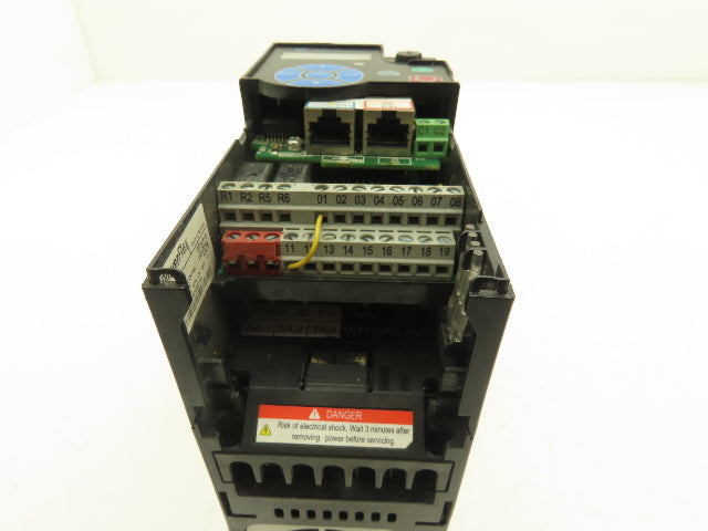 Allen Bradley 25B-D2P3N114 PowerFlex 525 VFD 500Hz 1Hp 460v 2.3A F/W 5.001 Ser A