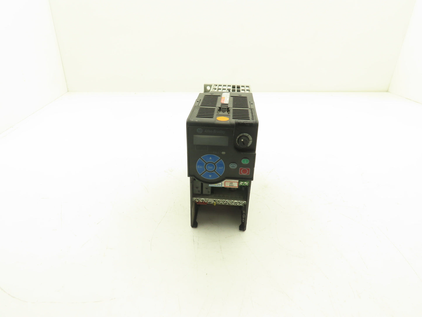 Allen Bradley 25B-D2P3N114 PowerFlex 525 VFD 500Hz 1Hp 460v 2.3A F/W 5.001 Ser A