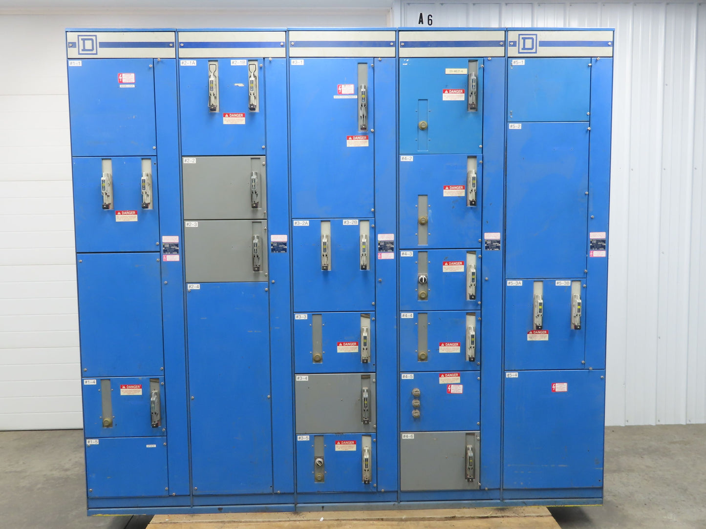 Square D MCC Motor Control Center 600A Disconnect Starter 100A Panelboard