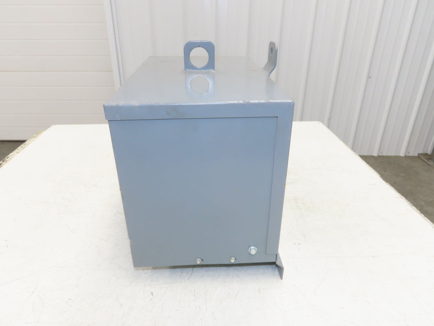 Square D 6T2F Type ST Insulated Transformer 6kVA 480v 7.2A Hi 208/120v 16.7A Lo