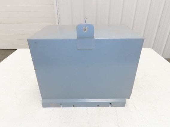 Square D 6T2F Type ST Insulated Transformer 6kVA 480v 7.2A Hi 208/120v 16.7A Lo