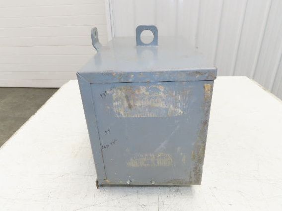 Square D 6T2F Type ST Insulated Transformer 6kVA 480v 7.2A Hi 208/120v 16.7A Lo