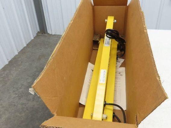Mars DLHPS-60-P Tri-Lite Dock Loading Light Arm 60" Reach Heavy duty 24lbs Max
