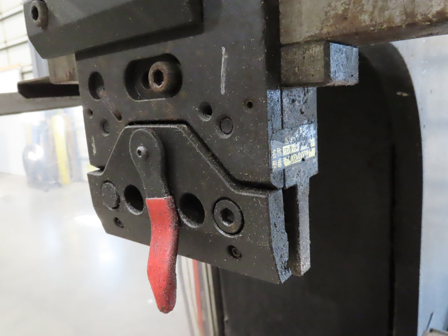 Amada HFE 1000-35 Press Brake 112 Ton x 10' 122" Hydraulic CNC 200mm Stroke 460V