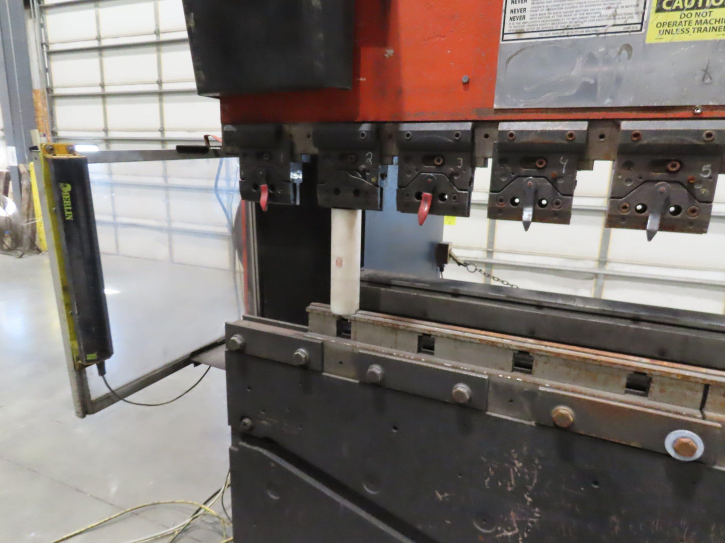 Amada HFE 1000-35 Press Brake 112 Ton x 10' 122" Hydraulic CNC 200mm Stroke 460V