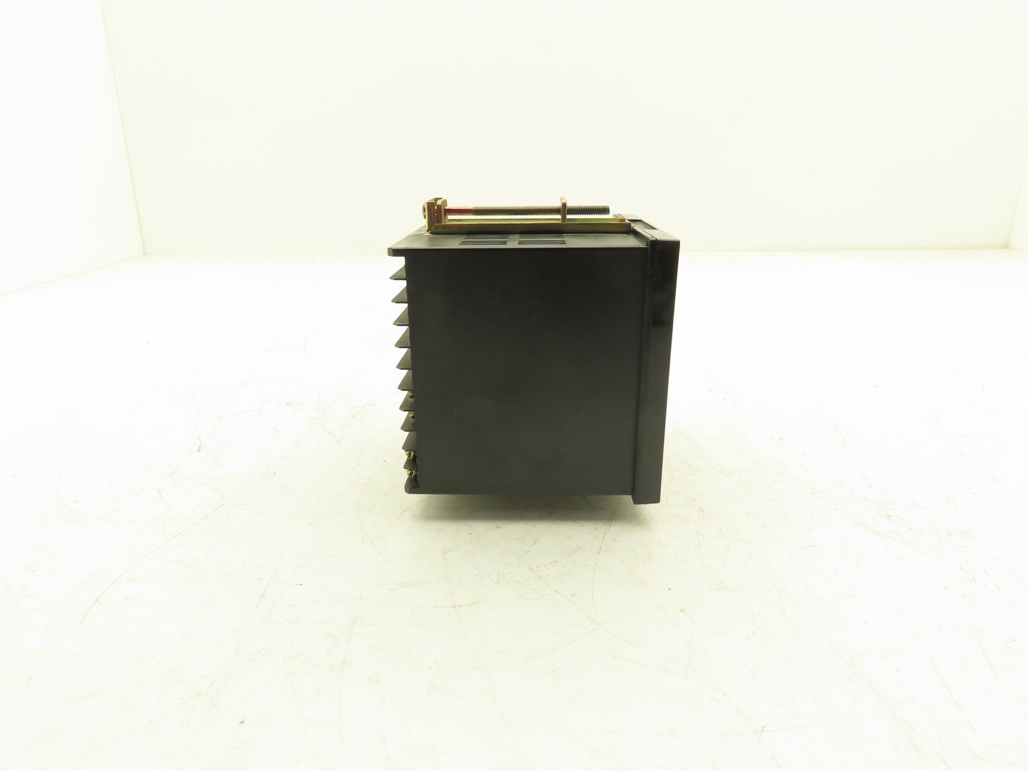 Barber Coleman MAQ 8-01900-001-0 Limitrol Temperature Controller 1/4 DIN Scratch
