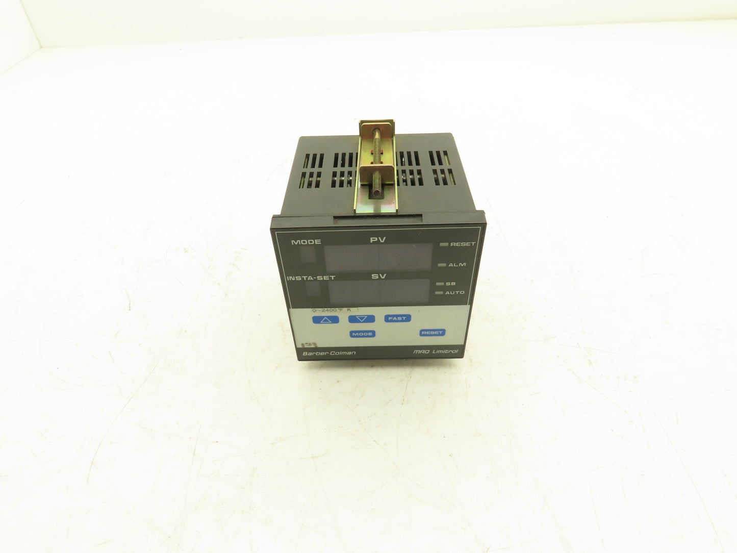 Barber Coleman MAQ 8-01900-001-0 Limitrol Temperature Controller 1/4 DIN Scratch