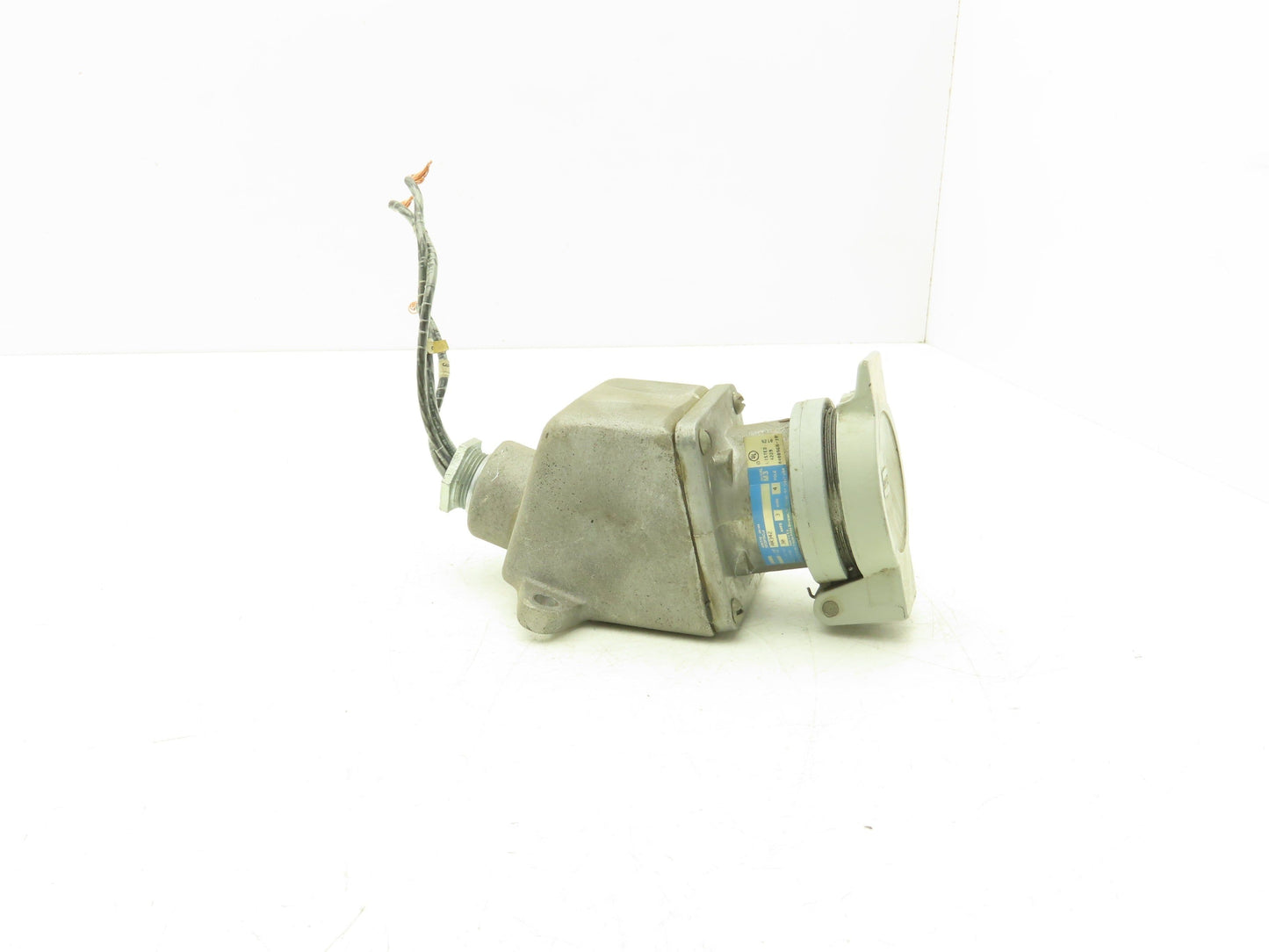 Crouse Hinds AR342 Arktite Receptacle 30a Amp 4p 3w 600VAC Pin Sleave Housing