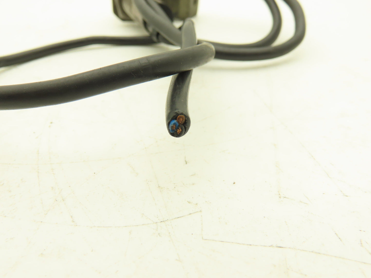 IFM Efector IGA-3008-BPOG Proximity Sensor Inductive M18 Thread Lot of 6